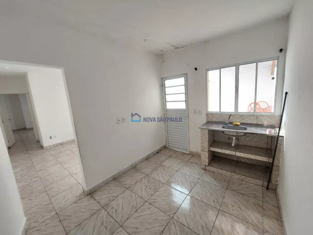 Casa para alugar com 1 quarto, 60m² - Foto 4