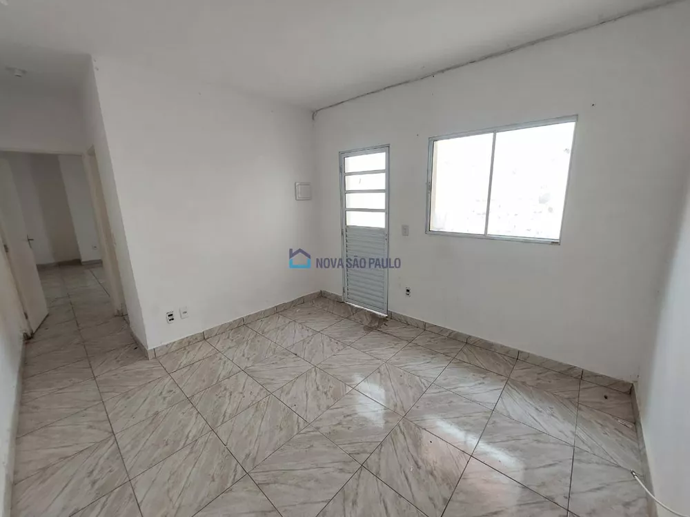 Casa para alugar com 1 quarto, 60m² - Foto 2