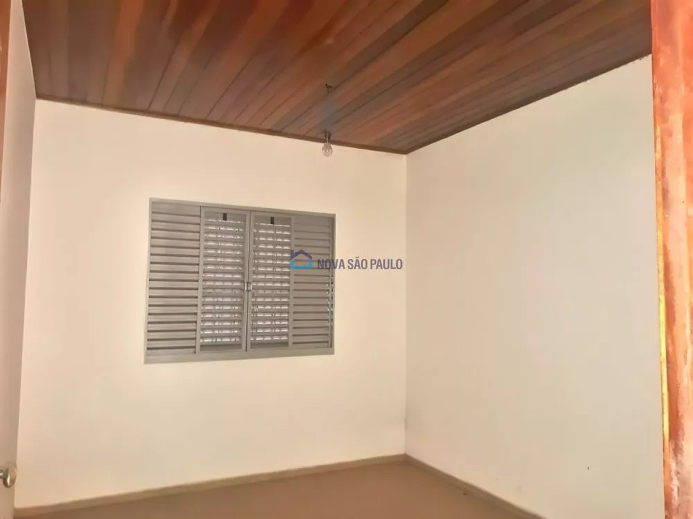 Casa à venda com 2 quartos, 122m² - Foto 3