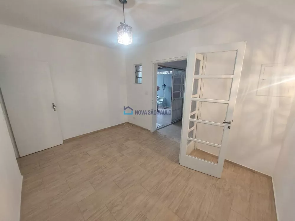 Casa para alugar com 1 quarto, 50m² - Foto 1