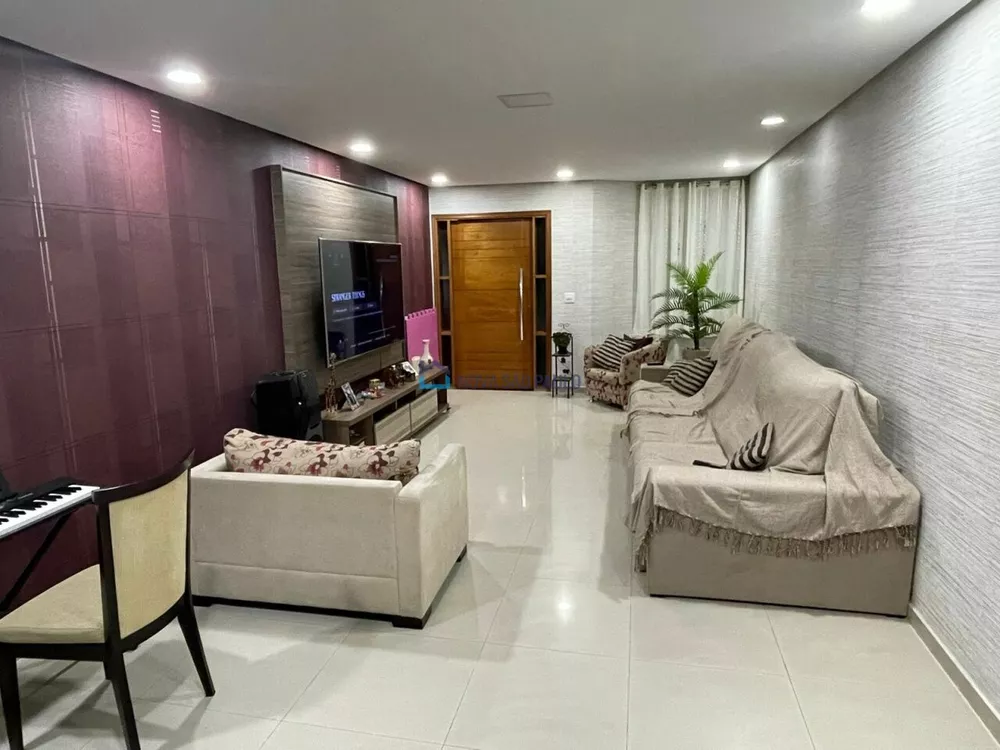 Casa à venda com 3 quartos, 250m² - Foto 6