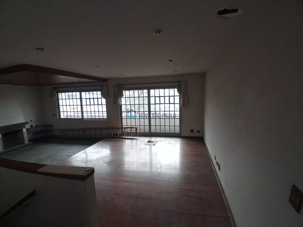 Casa Comercial para alugar com 4 quartos, 405m² - Foto 3