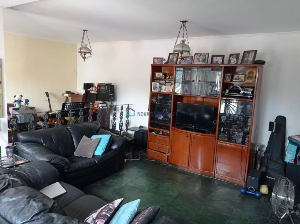 Casa à venda com 3 quartos, 185m² - Foto 4