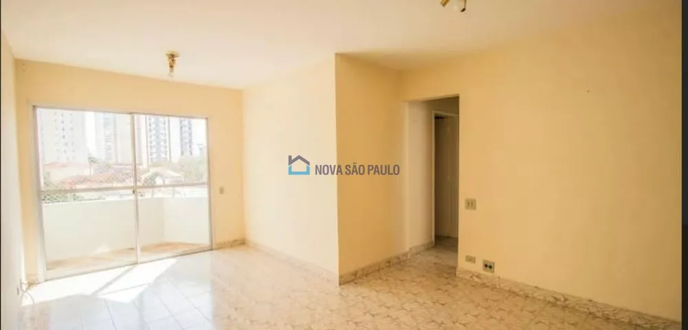 Apartamento à venda com 2 quartos, 61m² - Foto 2