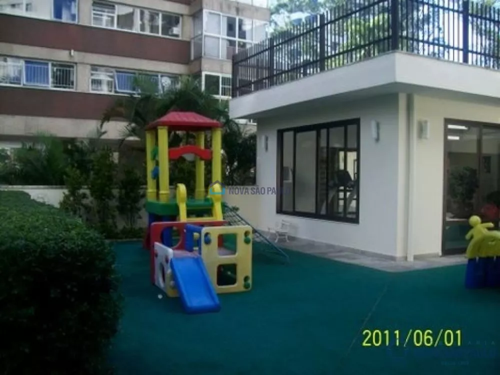 Apartamento para alugar com 4 quartos, 800m² - Foto 8