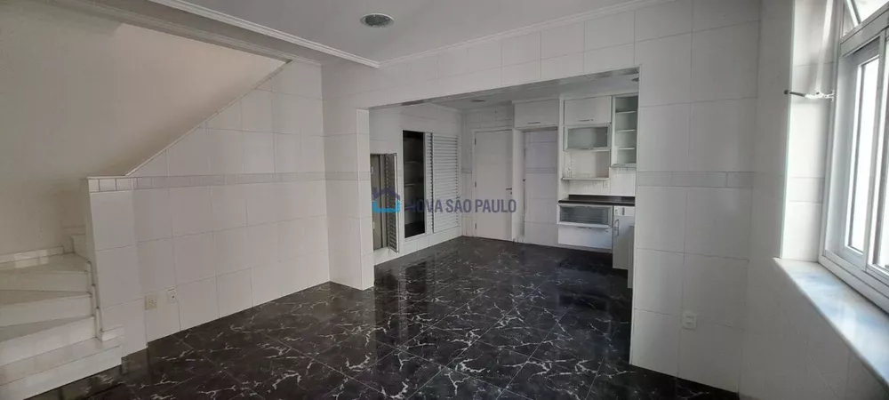 Casa à venda com 2 quartos, 200m² - Foto 3