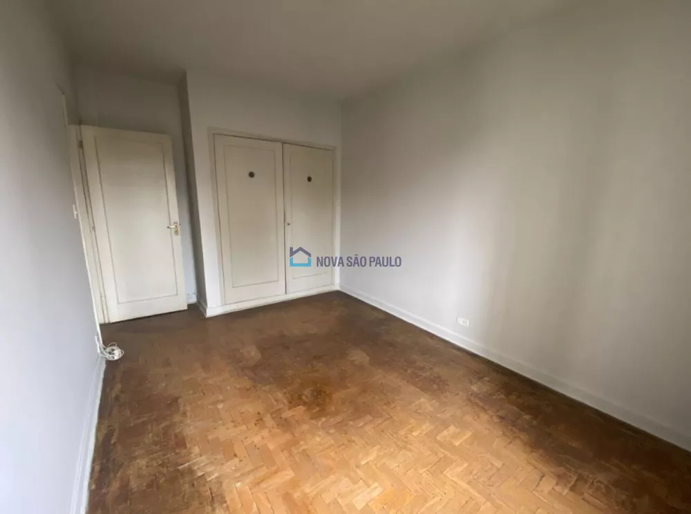 Apartamento à venda com 2 quartos, 76m² - Foto 2