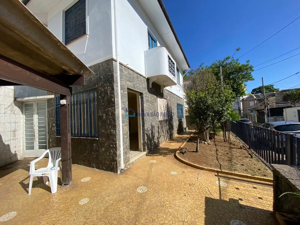 Casa à venda com 2 quartos, 160m² - Foto 1