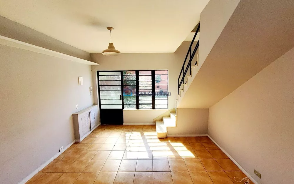 Casa de Vila à venda com 3 quartos, 90m² - Foto 3