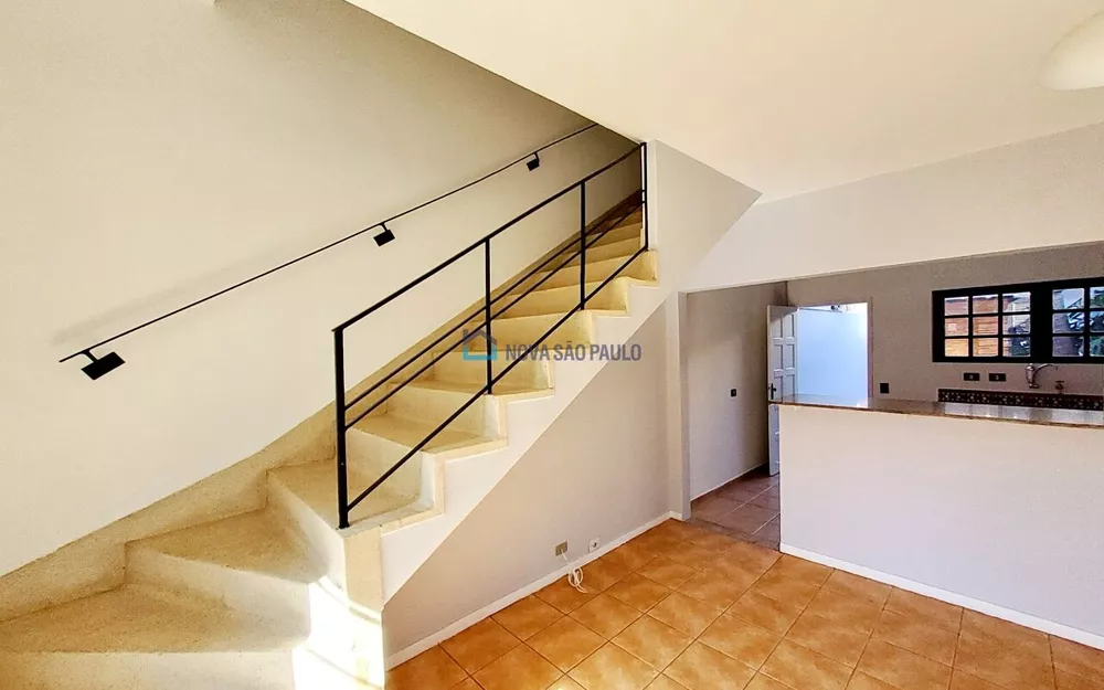 Casa de Vila à venda com 3 quartos, 90m² - Foto 2