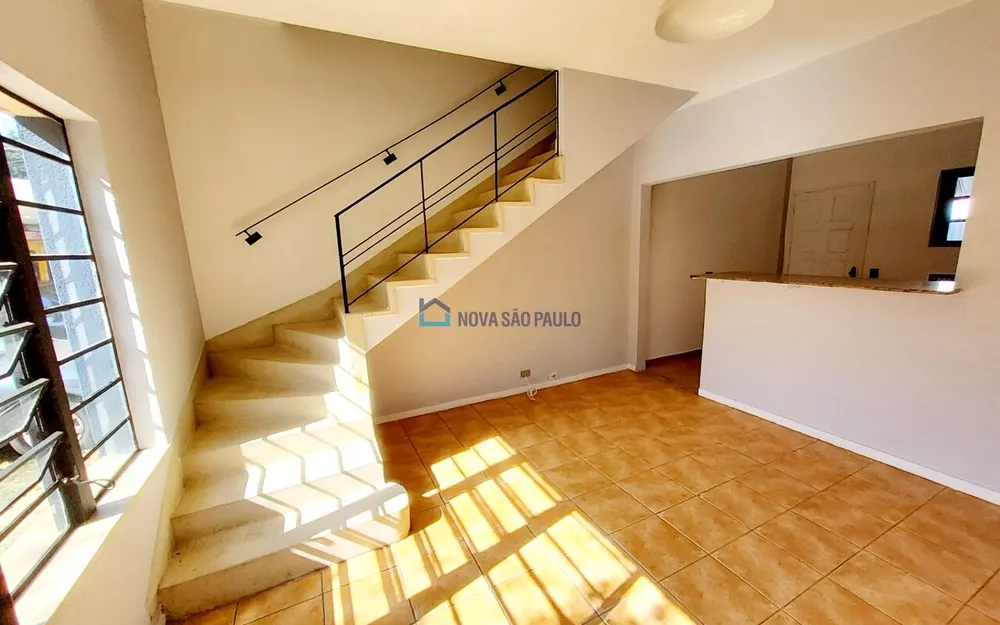 Casa de Vila à venda com 3 quartos, 90m² - Foto 1