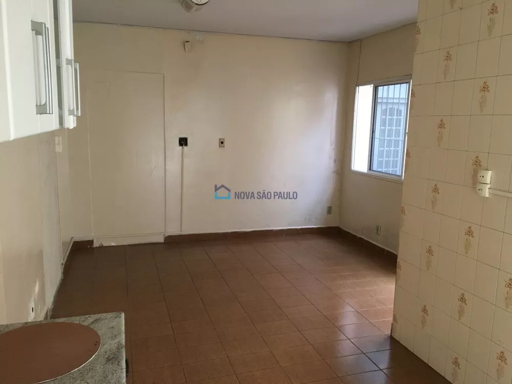 Casa à venda com 4 quartos, 160m² - Foto 1