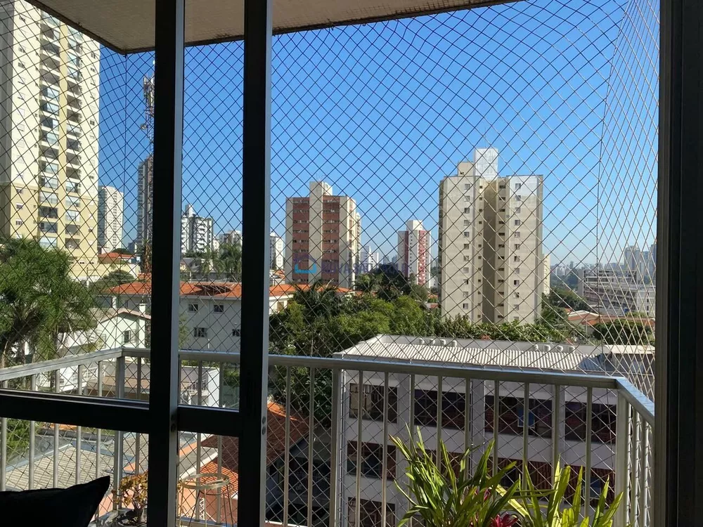 Apartamento à venda com 2 quartos, 70m² - Foto 3