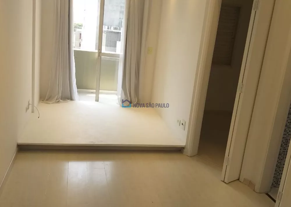 Apartamento à venda com 1 quarto, 28m² - Foto 3