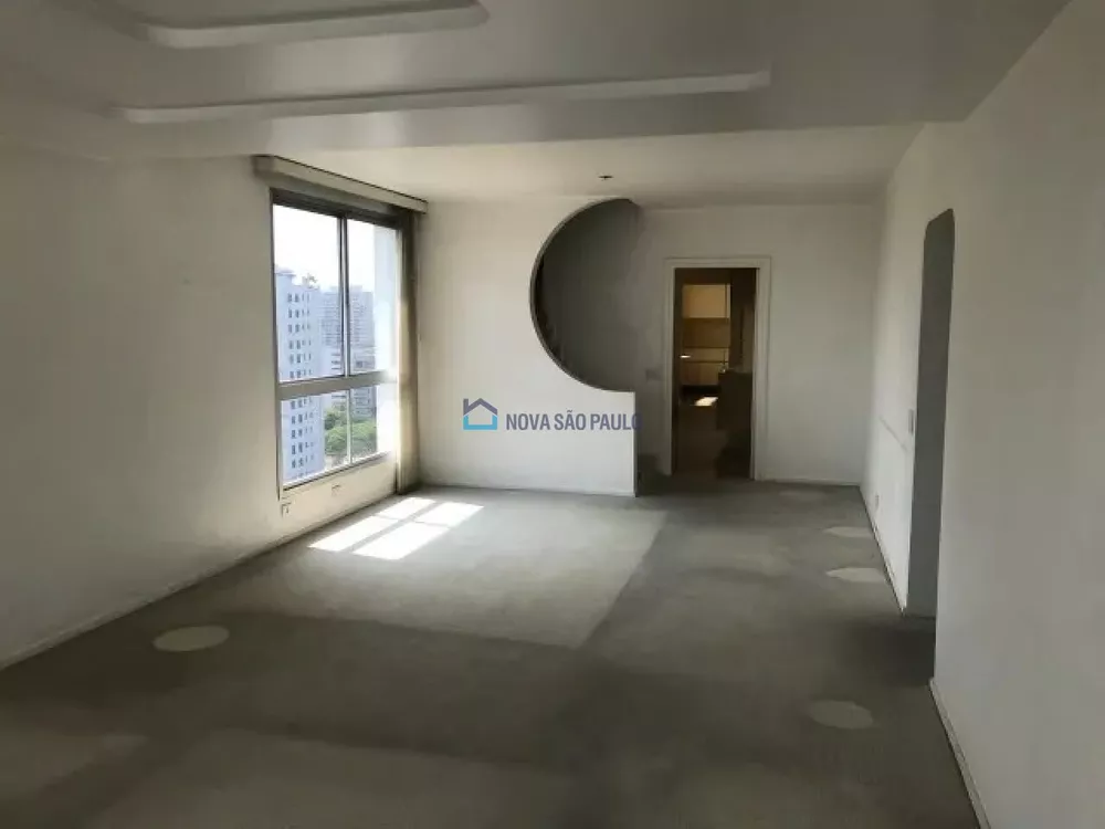 Apartamento à venda com 3 quartos, 325m² - Foto 2