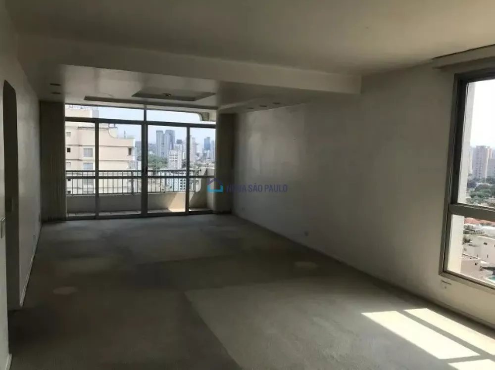 Apartamento à venda com 3 quartos, 325m² - Foto 3