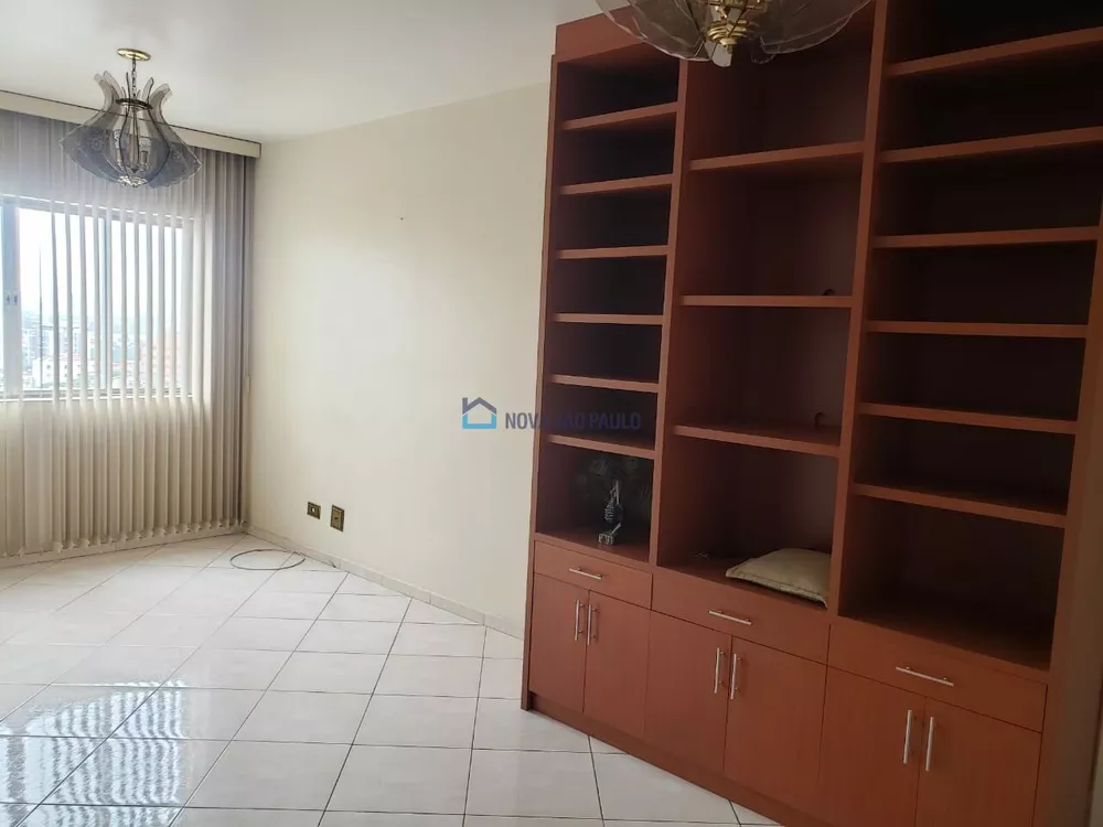 Apartamento à venda com 2 quartos, 75m² - Foto 2