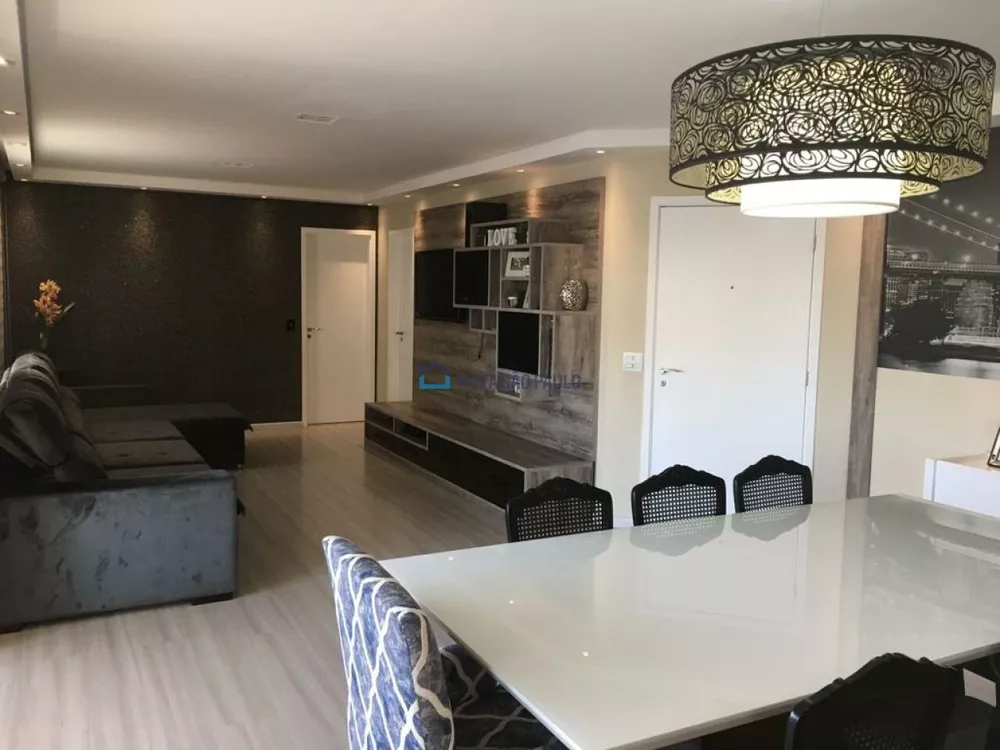 Apartamento à venda com 3 quartos, 142m² - Foto 1