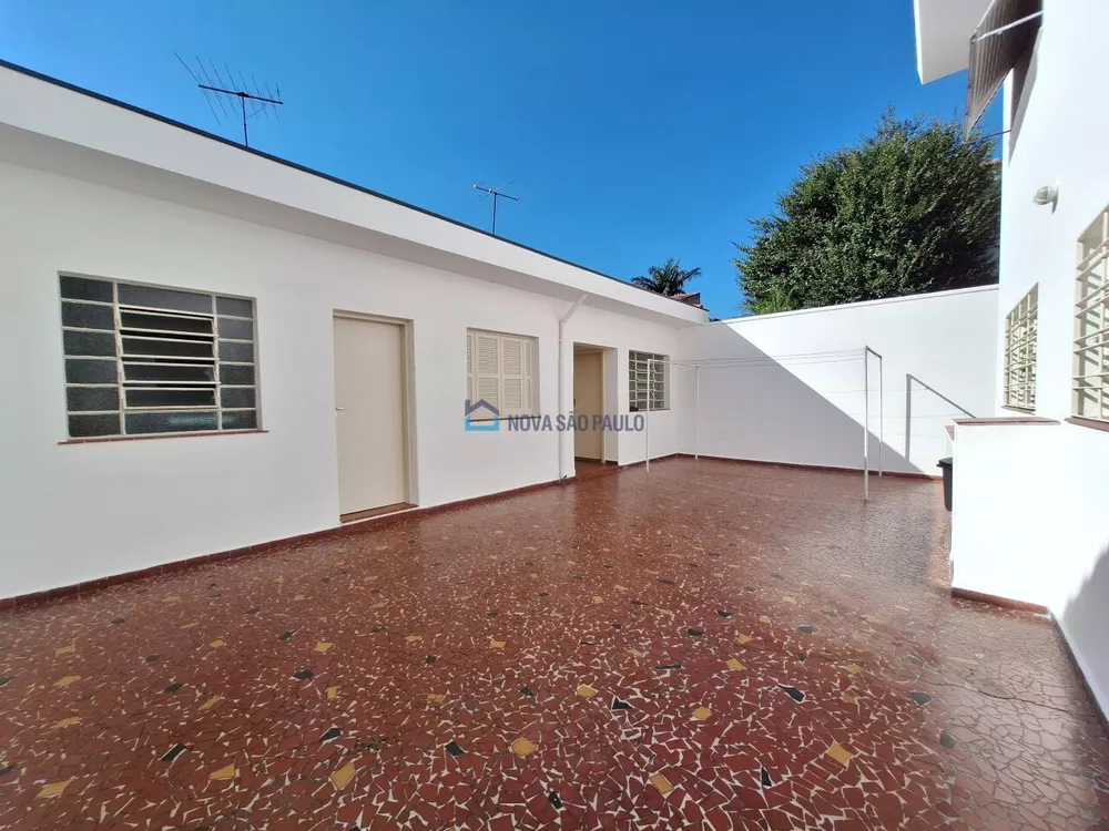 Casa à venda com 4 quartos, 236m² - Foto 4