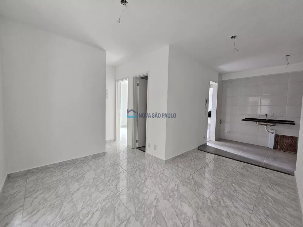 Apartamento à venda com 2 quartos, 44m² - Foto 1