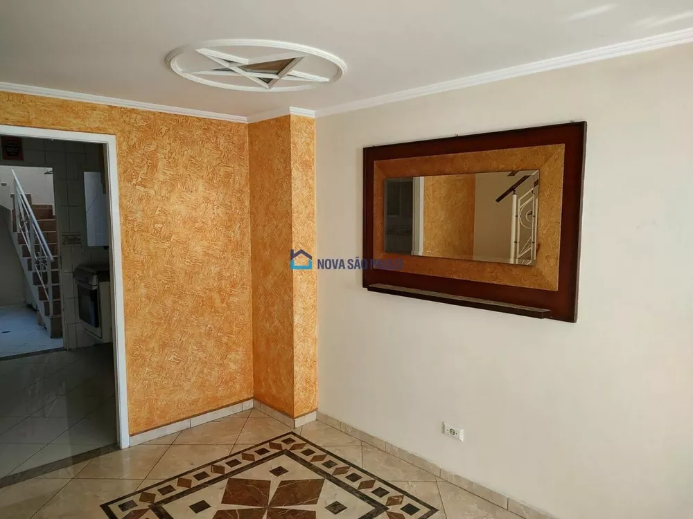 Casa à venda com 4 quartos, 100m² - Foto 1