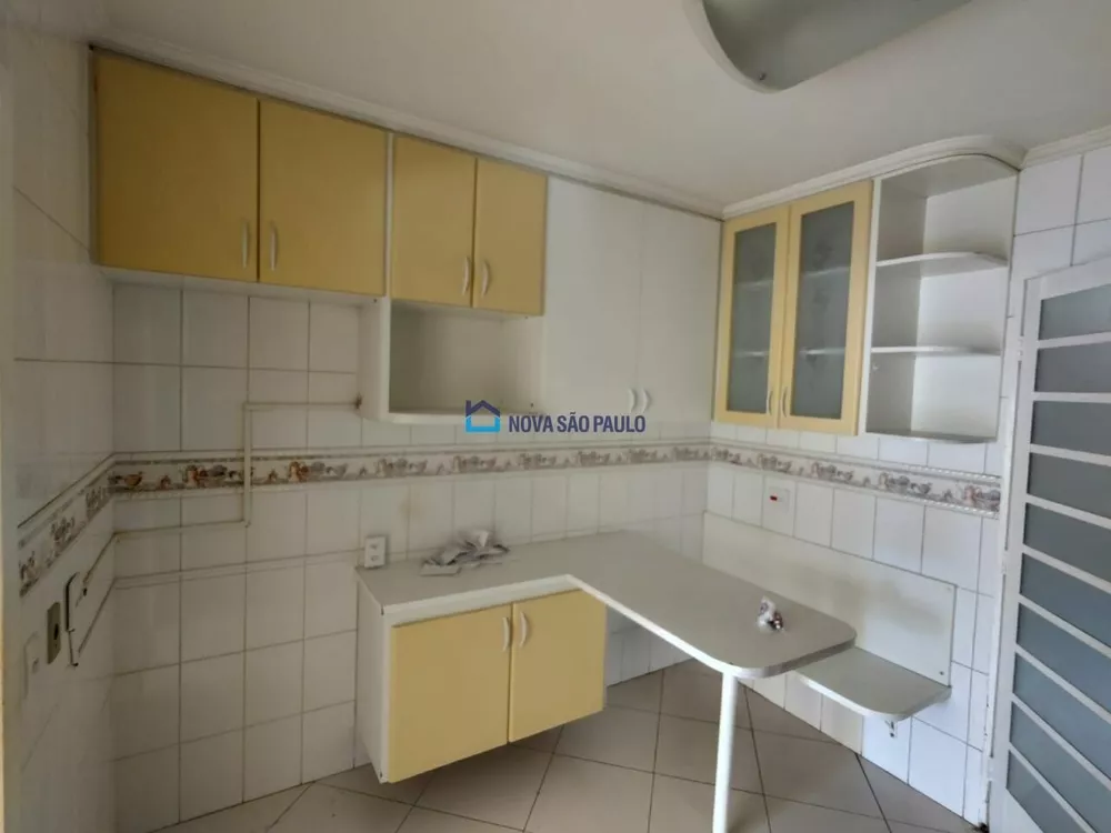 Casa à venda com 4 quartos, 100m² - Foto 4