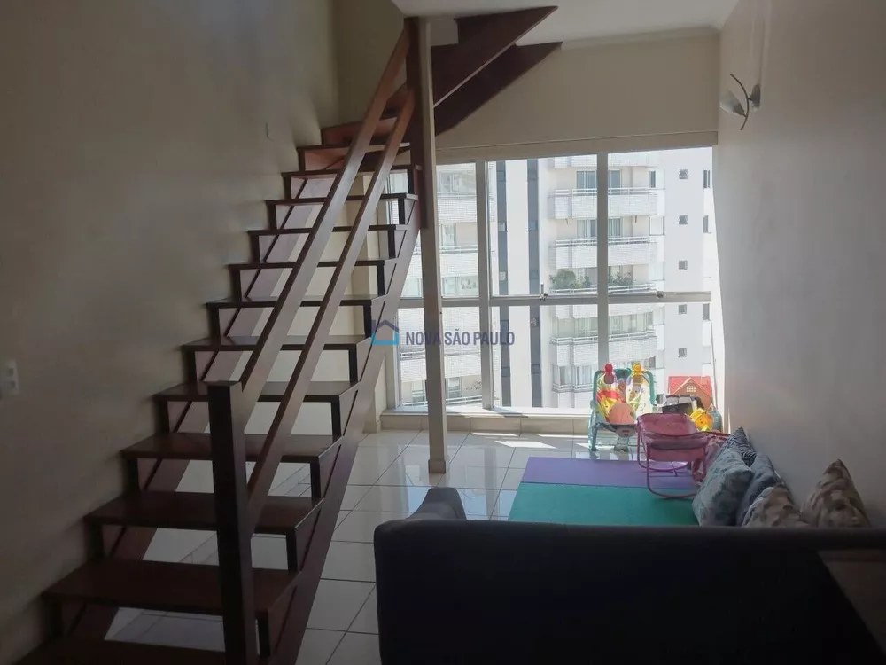 Apartamento à venda com 3 quartos, 160m² - Foto 1