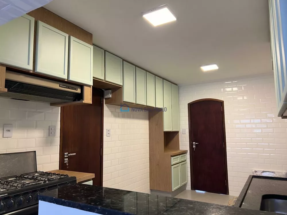 Apartamento à venda com 3 quartos, 152m² - Foto 4