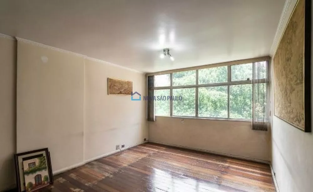 Apartamento à venda com 3 quartos, 131m² - Foto 1