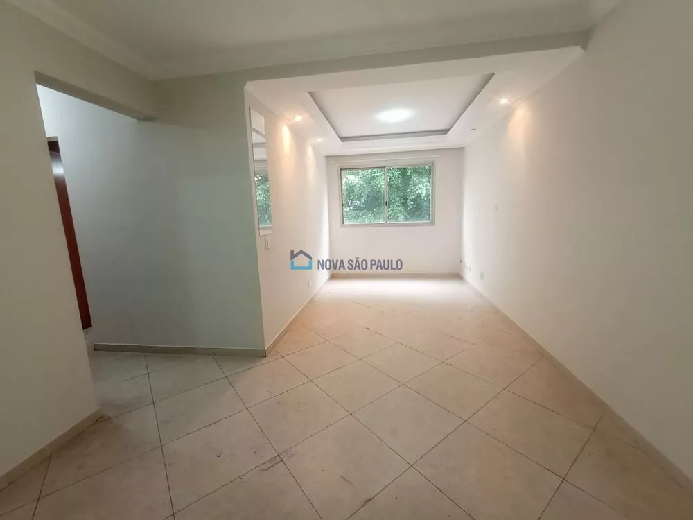 Apartamento à venda com 2 quartos, 60m² - Foto 2