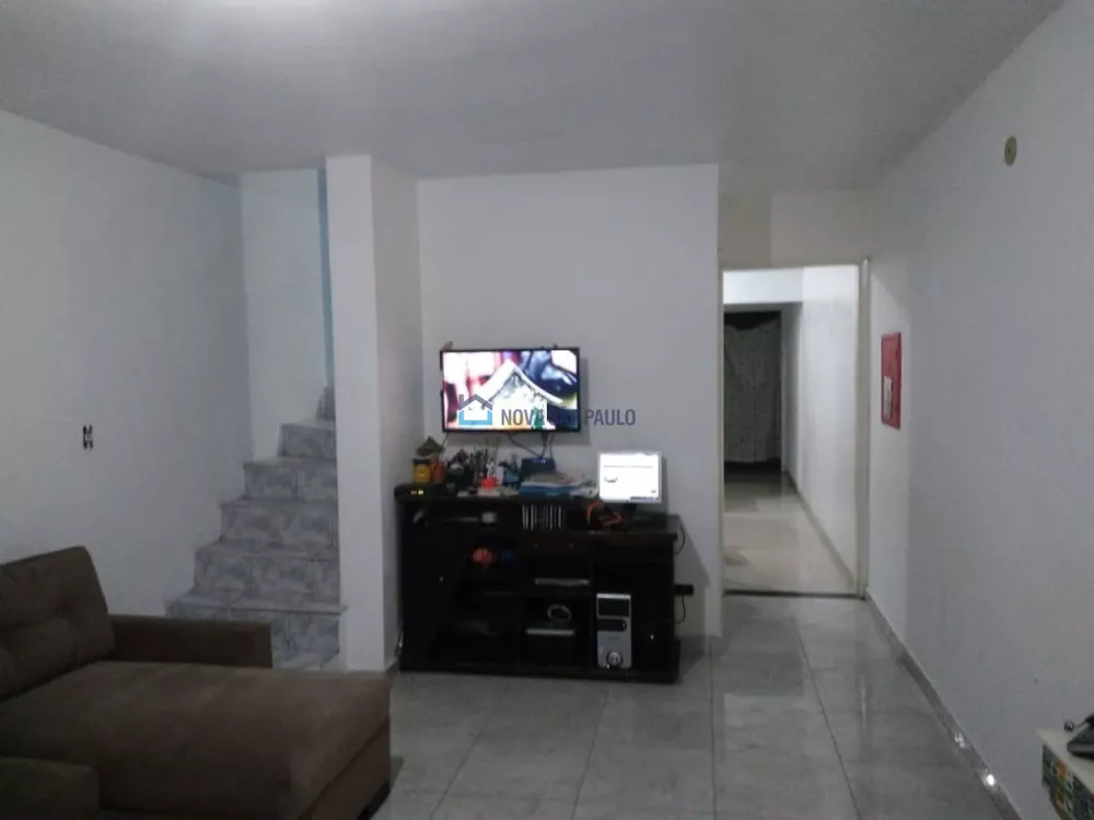 Casa à venda com 2 quartos, 90m² - Foto 2