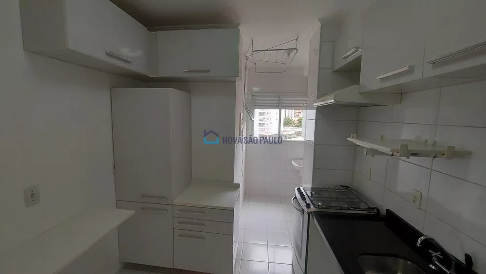 Apartamento à venda com 2 quartos, 61m² - Foto 4