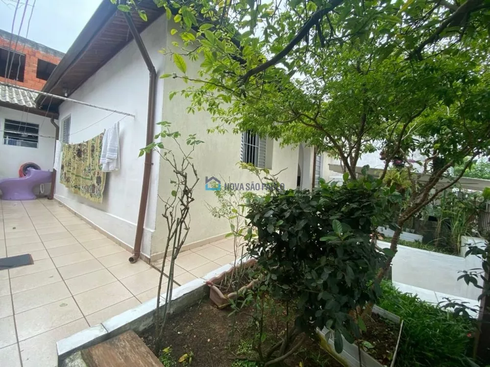 Casa à venda com 3 quartos, 105m² - Foto 2