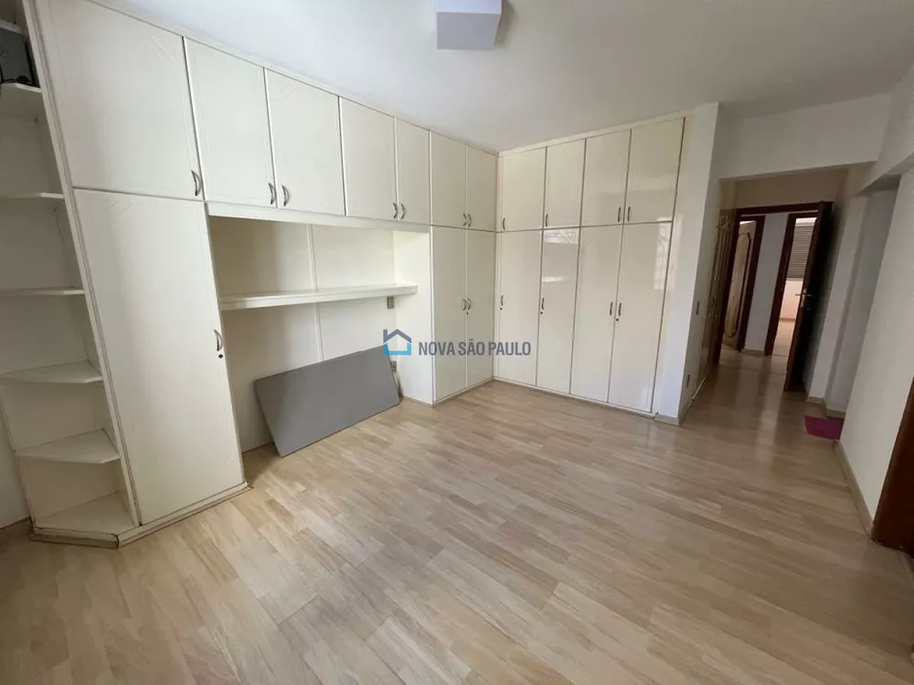 Apartamento à venda com 3 quartos, 198m² - Foto 8