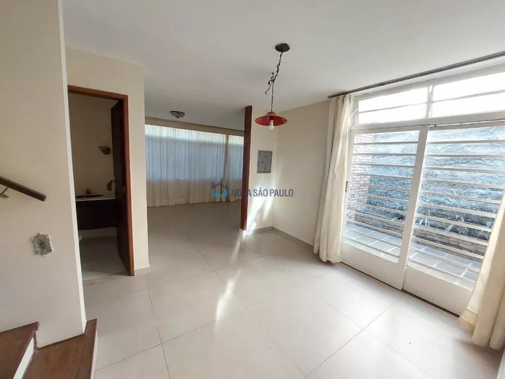 Casa à venda com 4 quartos, 184m² - Foto 4