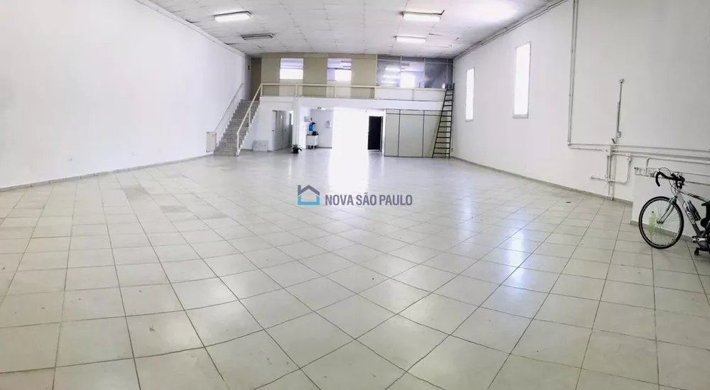 Prédio Inteiro para alugar, 700m² - Foto 1