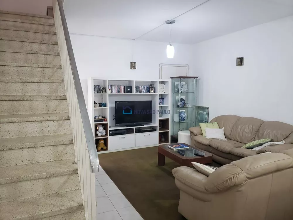 Casa de Vila à venda com 4 quartos, 172m² - Foto 4