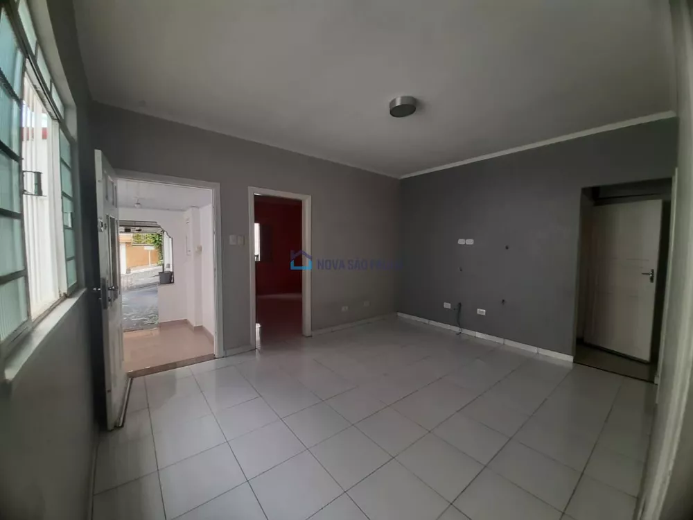 Casa à venda com 2 quartos, 185m² - Foto 1