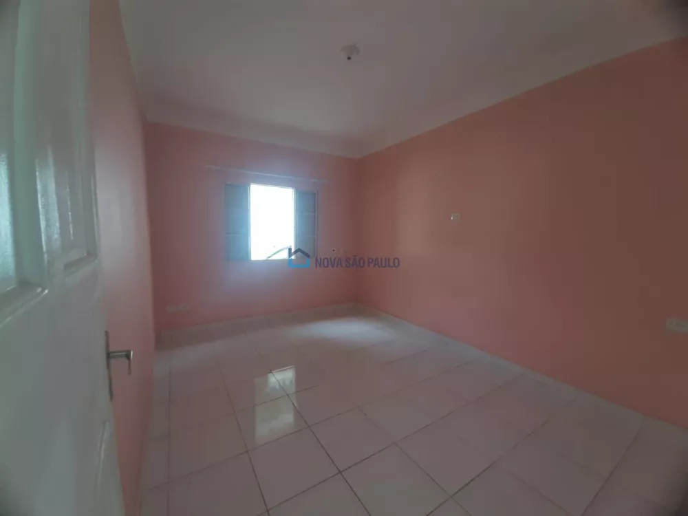 Casa à venda com 2 quartos, 185m² - Foto 4