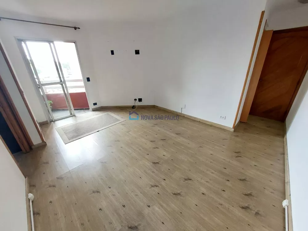 Apartamento à venda com 2 quartos, 64m² - Foto 1