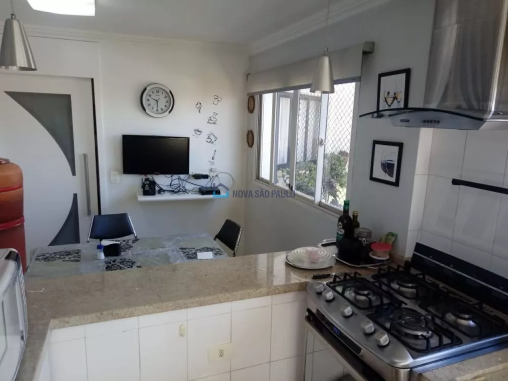 Apartamento à venda com 4 quartos, 180m² - Foto 3