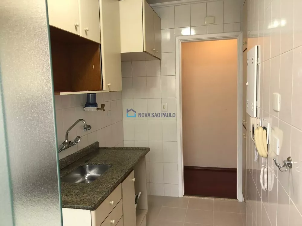 Apartamento à venda com 2 quartos, 60m² - Foto 4