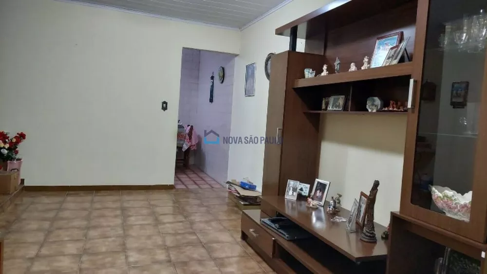 Casa à venda com 2 quartos, 174m² - Foto 1