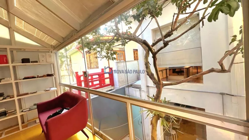 Casa Comercial à venda com 3 quartos, 143m² - Foto 4