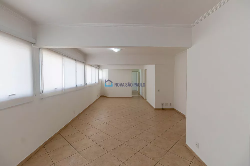 Apartamento para alugar com 3 quartos, 125m² - Foto 2