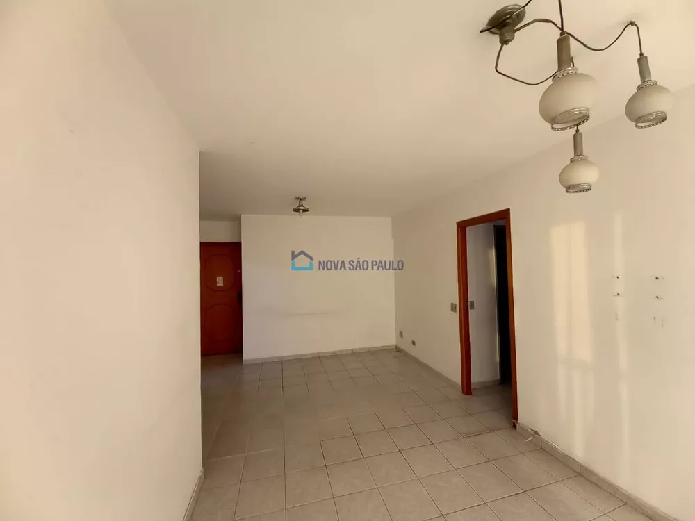 Apartamento à venda com 3 quartos, 90m² - Foto 1