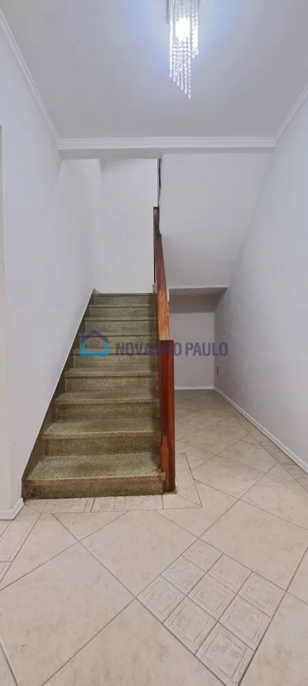 Casa à venda com 2 quartos, 147m² - Foto 4