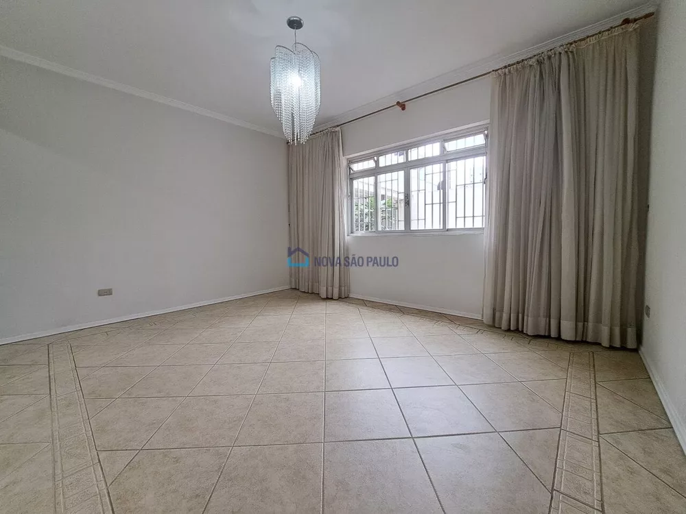 Casa à venda com 2 quartos, 147m² - Foto 2