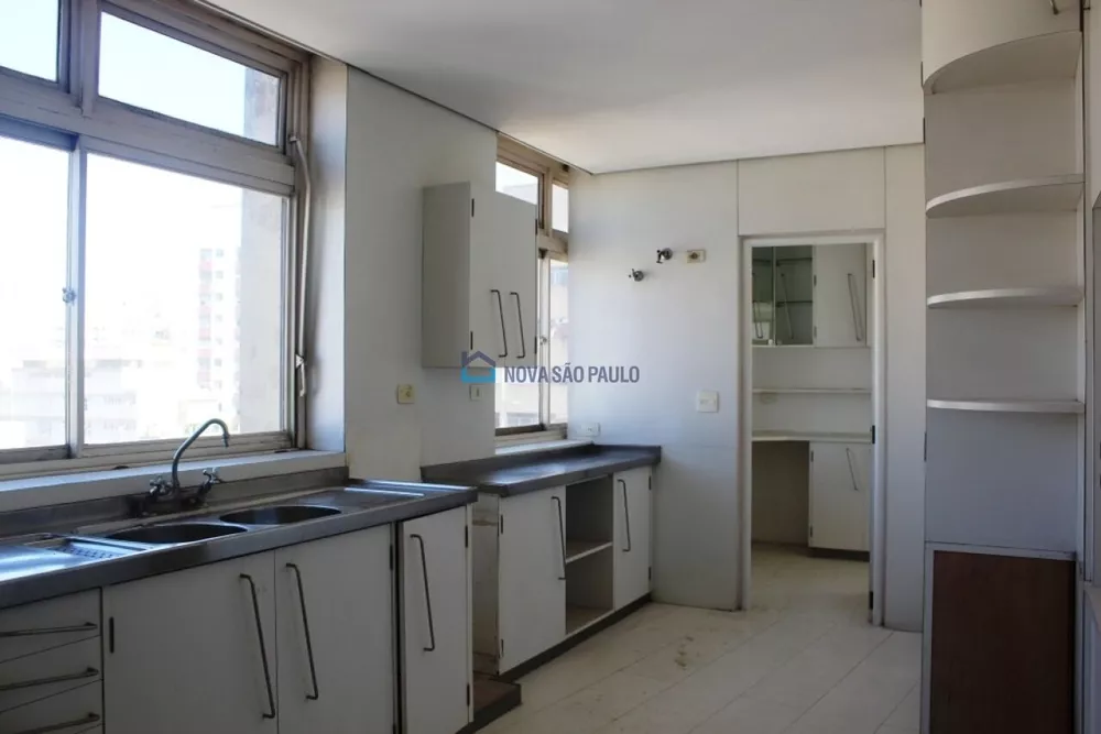 Apartamento à venda com 4 quartos, 642m² - Foto 3