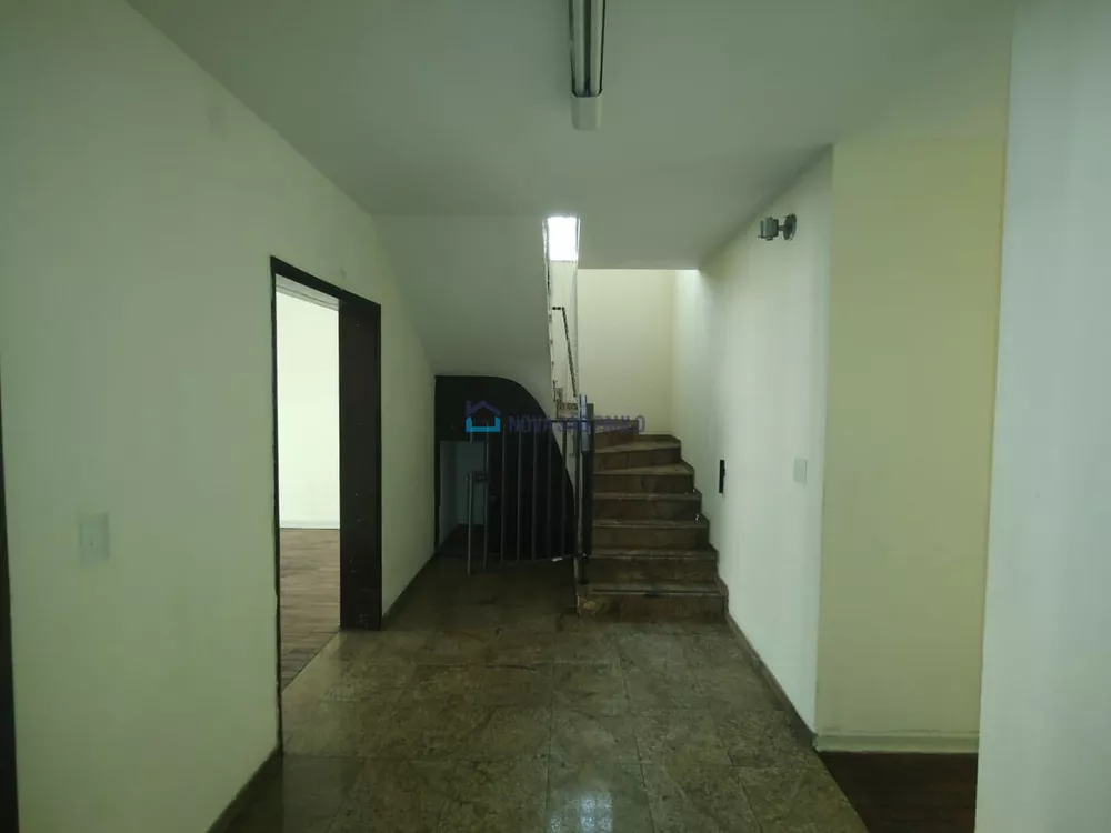 Casa à venda com 5 quartos, 400m² - Foto 2